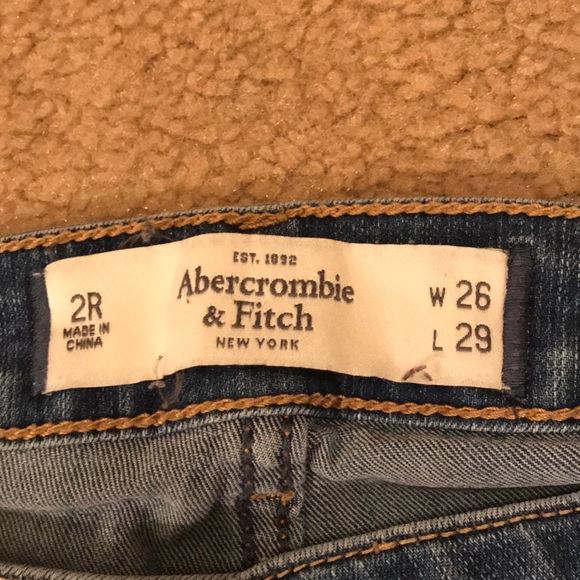 Small Abercrombie and Fitch denim skinny jeans! - Picture 2 of 6
